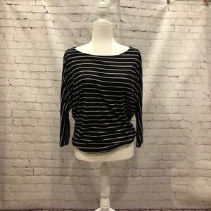 14th & Union Black/White Striped 3/4 Sleeve Top